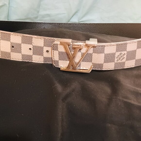 Louis Vuitton white checkered belt - Picture 1 of 3